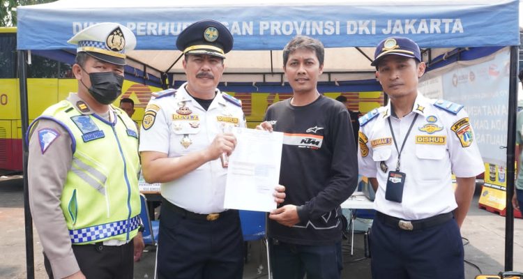 UP PKB Kedaung Angke Menggelar Uji Emisi di Terminal Kalideres