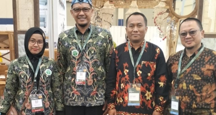 IFFINA Expo 2023 Pilar Bali Furniture Pamerkan Produk Mebel Kulit Kerang