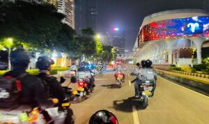 Antisipasi Gangguan Kamtibmas di Pusat Jakarta, Brimob Polda Metro Jaya Intensifkan Patroli Malam (2)