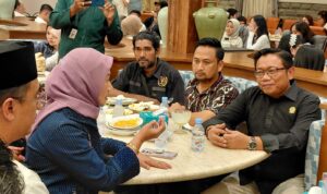 Pemkot Jakbar Gelar Buka Puasa Bersama Insan Pers, Perkuat Kemitraan dengan Media dan Sinergi Informasi ke Masyarakat (2)