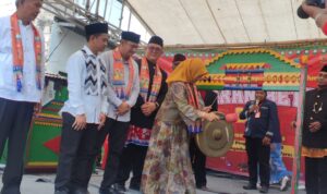 Dibuka Wali Kota Jakarta Barat, Lebaran Betawi 2026 Pegadungan Jadi Magnet Ribuan Warga (1)