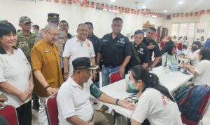 Lurah Kapuk Apresiasi Baksos Kesehatan Vihara Hemadhiro Mettavati Tingkatkan Kualitas Hidup Warga Secara Nyata (2)