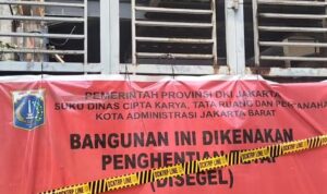 Sudah Diperingatkan 6 Kali, Bangunan di Jakbar Akhirnya Disegel Lagi Oleh CKTRP Jakarta Barat (3)