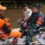 Perkuat Keamanan Lingkungan Kembangan, Babinsa Koptu Niko Perdana Gelar Patroli Sambang dan PAM Swakarsa