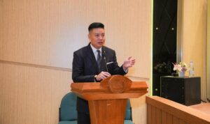 Jelang 110 Tahun Sumitro Djojohadikusumo, Jandi Mukianto Raih Doktor FHUI ke-357 dengan Gagasan Utang Sah Wajib Dibayar, Keuntungan Predatoris Harus Dikoreksi (2)