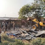 Pemkot Jakarta Barat Tertibkan Aset Milik Pemprov DKI di Duri Kosambi (2)
