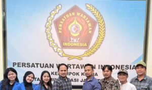Dua Bulan PPL di Pokja PWI Wali Kota Jakbar, Mahasiswi Ilmu Komunikasi Buddha STABN Sriwijaya Resmi Pamitan