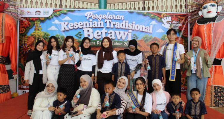 Putra Putri Budaya DKI Jakarta 2026 Kenalkan Budaya Betawi kepada Anak Yatim di Museum Betawi Setu Babakan (3)