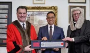 Anies Baswedan Terima Penghargaan Freedom of the City of London, Dedikasikan Untuk Kerja Bersama di Jakarta