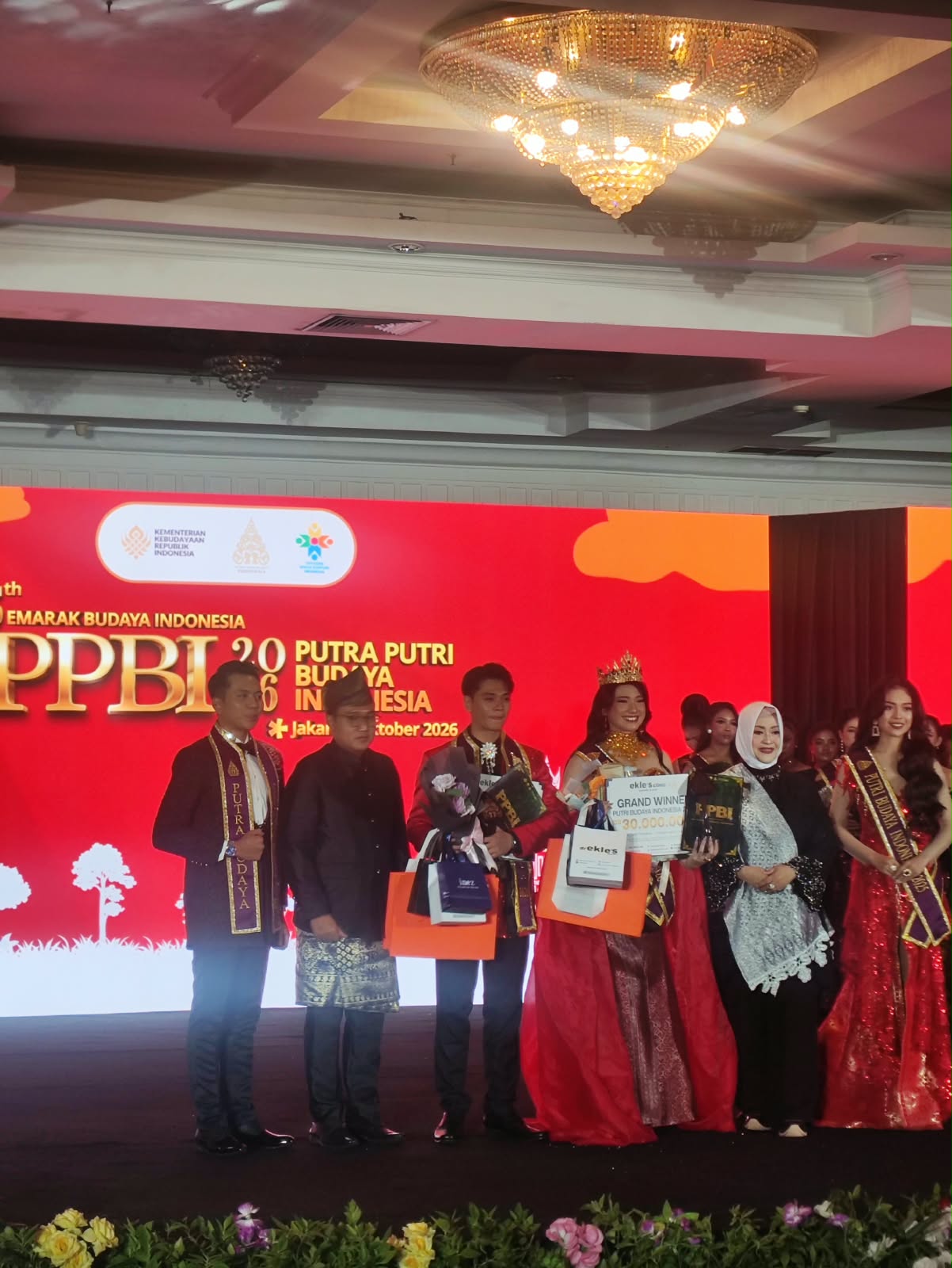 Christian Yogi dan Priscilla Aurelia Raih Grand Winner Putra Putri Budaya Indonesia 2026