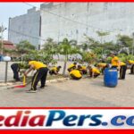 Brimob Metro Jaya Gelar Jumat Bersih, Jaga Kebersihan Masjid di Harapan Indah Bekasi Brimob Metro Jaya Gelar Jumat Bersih, Jaga Kebersihan Masjid di Harapan Indah Bekasi