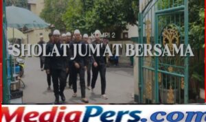 Brimob Metro Jaya Rangkul Masyarakat Lewat Ibadah Jumat, Dorong Lingkungan Aman dan Kondusif Brimob Metro Jaya Rangkul Masyarakat Lewat Ibadah Jumat, Dorong Lingkungan Aman dan Kondusif
