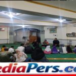 Brimob Metro Jaya Santuni 25 Anak Yatim, Tebar Kepedulian Lewat Jumat Berkah Brimob Metro Jaya Santuni 25 Anak Yatim, Tebar Kepedulian Lewat Jumat Berkah