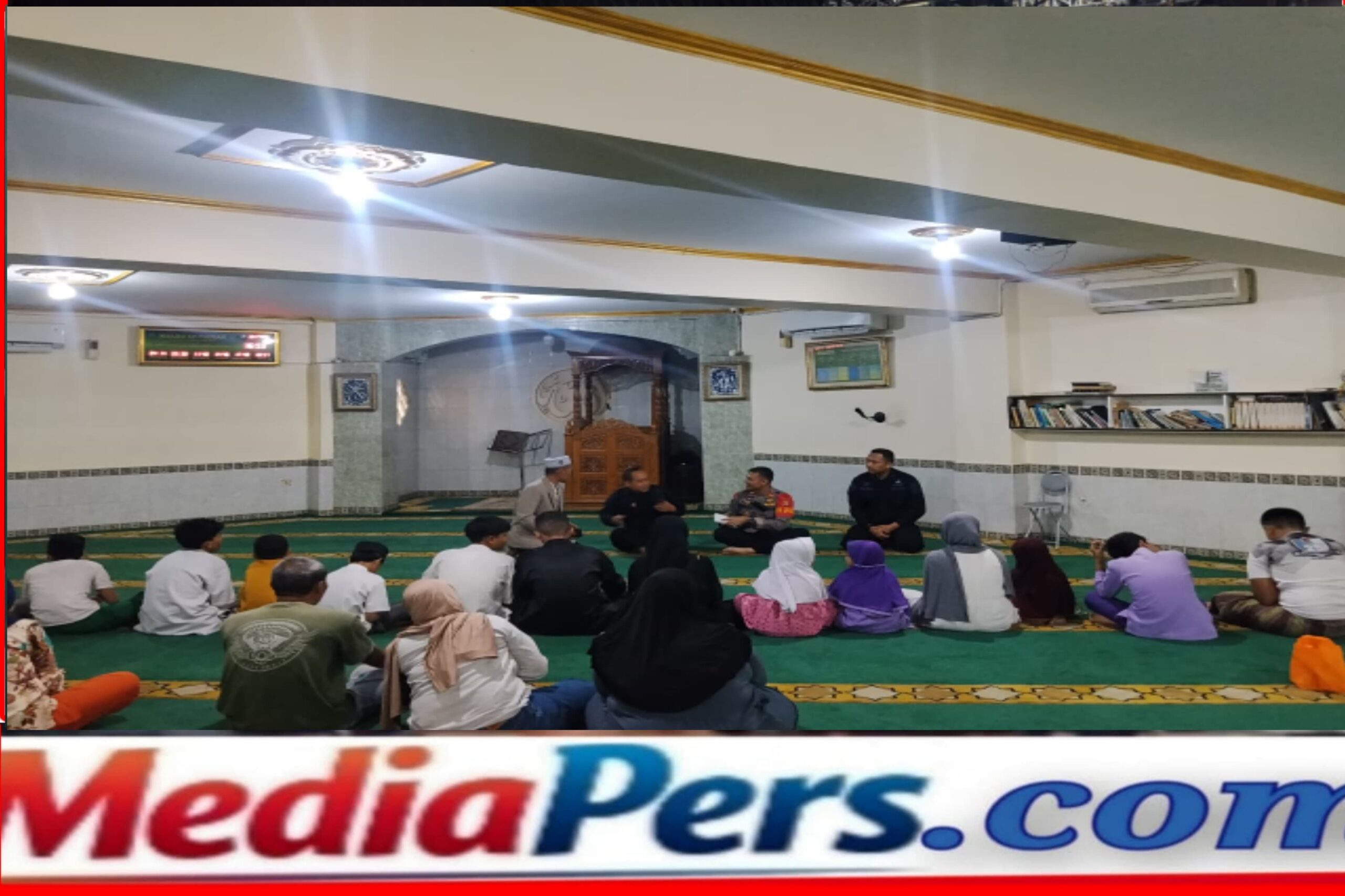 Brimob Metro Jaya Santuni 25 Anak Yatim, Tebar Kepedulian Lewat Jumat Berkah