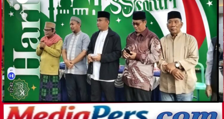 “Santri Menguatkan Negeri Menuju Indonesia Emas”, H. Lili Sutarli dan Tokoh Masyarakat Sampaikan Pesan Kebangsaan “Santri Menguatkan Negeri Menuju Indonesia Emas”, H. Lili Sutarli dan Tokoh Masyarakat Sampaikan Pesan Kebangsaan