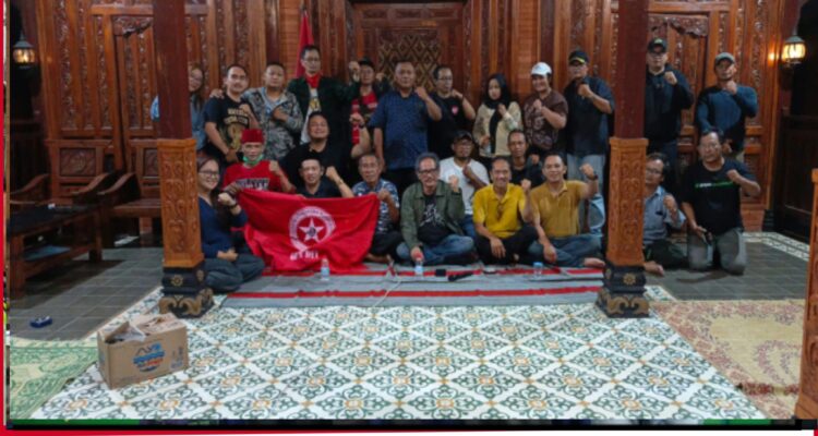 Totok Hedi, Anggota DPR RI, Menggembleng Pengurus Gerakan Pemuda Marhaenis Kota Yogyakarta Totok Hedi, Anggota DPR RI, Menggembleng Pengurus Gerakan Pemuda Marhaenis Kota Yogyakarta