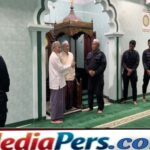 Detasemen Gegana Gelar Salat Subuh Keliling di Slipi, Perkuat Kedekatan dengan Warga Detasemen Gegana Gelar Salat Subuh Keliling di Slipi, Perkuat Kedekatan dengan Warga