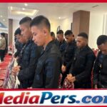 Brimob Polda Metro Jaya Hadir di Gereja Tiberias Bekasi, Jaga Kamtibmas Brimob Polda Metro Jaya Hadir di Gereja Tiberias Bekasi, Jaga Kamtibmas