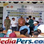 Pemkot Bekasi Bersama ATR/BPN Serahkan 600 Sertipikat Tanah PTSL dan 40 Sertipikat Aset Pemerintah Pemkot Bekasi Bersama ATR/BPN Serahkan 600 Sertipikat Tanah PTSL dan 40 Sertipikat Aset Pemerintah