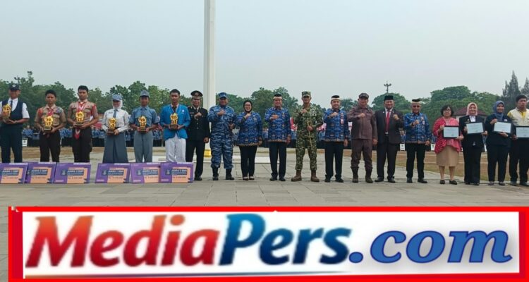 Bupati Tangerang Pimpin Upacara Sumpah Pemuda ke-98, Ajak Generasi Muda Jadi Pelopor Pembangunan Bupati Tangerang Pimpin Upacara Sumpah Pemuda ke-98, Ajak Generasi Muda Jadi Pelopor Pembangunan
