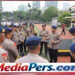 Brimob Polda Metro Jaya Melayani Aksi Penyampaian Aspirasi di Monas, Bundaran HI, dan DPR Brimob Polda Metro Jaya Melayani Aksi Penyampaian Aspirasi di Monas, Bundaran HI, dan DPR