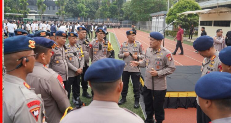 Brimob Polda Metro Jaya Melayani Aksi Penyampaian Aspirasi di Monas, Bundaran HI, dan DPR Brimob Polda Metro Jaya Melayani Aksi Penyampaian Aspirasi di Monas, Bundaran HI, dan DPR
