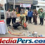 Kejari Kabupaten Bekasi Musnahkan Barang Bukti dari 83 Perkara Inkracht, Narkotika hingga Senjata Api Rakitan Kejari Kabupaten Bekasi Musnahkan Barang Bukti dari 83 Perkara Inkracht, Narkotika hingga Senjata Api Rakitan
