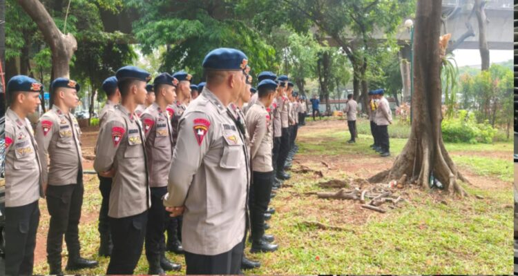 Brimob Polda Metro Jaya Kawal Penyampaian Aspirasi di Sejumlah Titik Ibu Kota, Pastikan Pelayanan Aksi Unjuk Rasa Berjalan Tertib