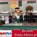 Brimob Metro Jaya Sambangi Masjid Jami Al-Riyadh Kwitang, Jakarta Pusat, Bangun Kedekatan Humanis dengan Warga Brimob Metro Jaya Sambangi Masjid Jami Al-Riyadh Kwitang, Jakarta Pusat, Bangun Kedekatan Humanis dengan Warga