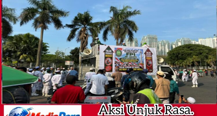 DPD Front Persaudaraan Islam DKI Jakarta Gelar Aksi Tolak Promosi Miras dan Konser Andrea Bocelli di JIExpo Kemayoran