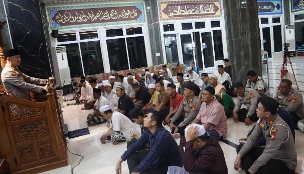 Kapolres Pelabuhan Tanjung Priok Gelar Subuh Keliling di Muara Angke, Ajak Masyarakat Cegah Bullying dan Jaga Kamtibmas