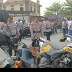 Kapolres Pelabuhan Tanjung Priok Pimpin Pengecekan Kendaraan Dinas, Pastikan Kesiapsiagaan Personel dalam Siaga 1 Kapolres Pelabuhan Tanjung Priok Pimpin Pengecekan Kendaraan Dinas, Pastikan Kesiapsiagaan Personel dalam Siaga 1