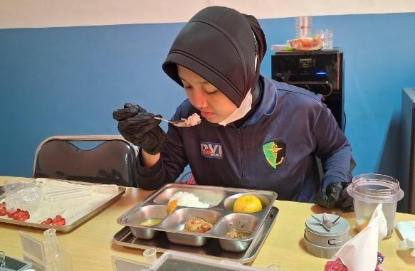 Pastikan Keamanan Pangan MBG, Sidokkes Polres Pelabuhan Tanjung Priok Laksanakan Pemeriksaan Food Safety