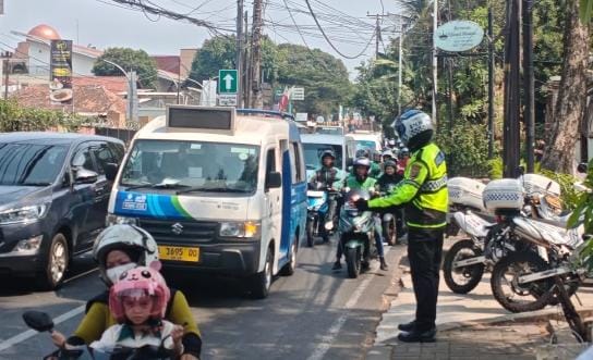 Polda Metro Jaya Atur Lalu Lintas Sore Hari, Bantu Kelancaran Mobilitas Warga