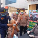 Polres Lubuklinggau Gelar Bakti Kesehatan, Bagikan 150 Masker dan Layani Pemeriksaan Kesehatan Warga Polres Lubuklinggau Gelar Bakti Kesehatan, Bagikan 150 Masker dan Layani Pemeriksaan Kesehatan Warga