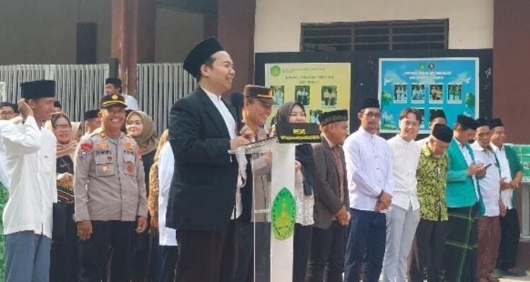 Stackholder Kecamatan Makasar Jakarta Timur, Hadiri Apel Peringatan Hari Santri Nasional 2026 Stackholder Kecamatan Makasar Jakarta Timur, Hadiri Apel Peringatan Hari Santri Nasional 2026