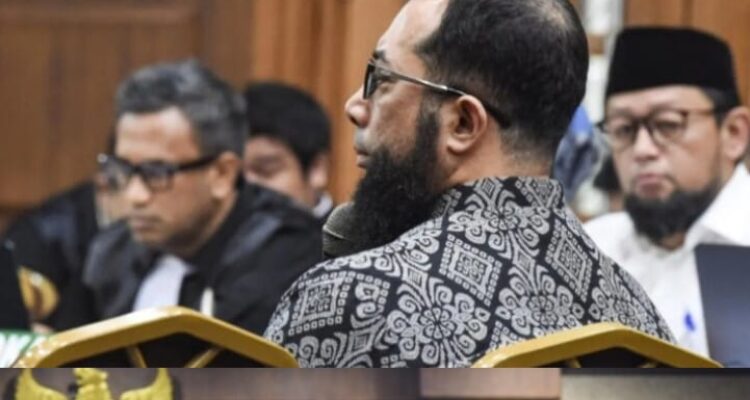 Ustaz Khalid Basalamah di Sidang Perkara Korupsi kuota Haji: Ungkap Pengembalian USD 554.500 dan Fee Percepatan USD 4.500 per Jemaah Ustaz Khalid Basalamah di Sidang Perkara Korupsi kuota Haji: Ungkap Pengembalian USD 554.500 dan Fee Percepatan USD 4.500 per Jemaah